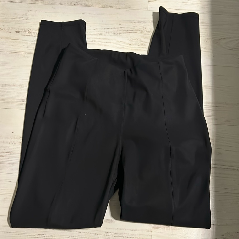 Lululemon dressy skinny pants size 6 black